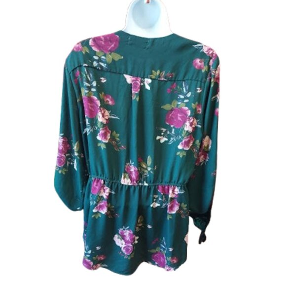 Green and Pink Floral Blouse Size Medium - Picture 5 of 5